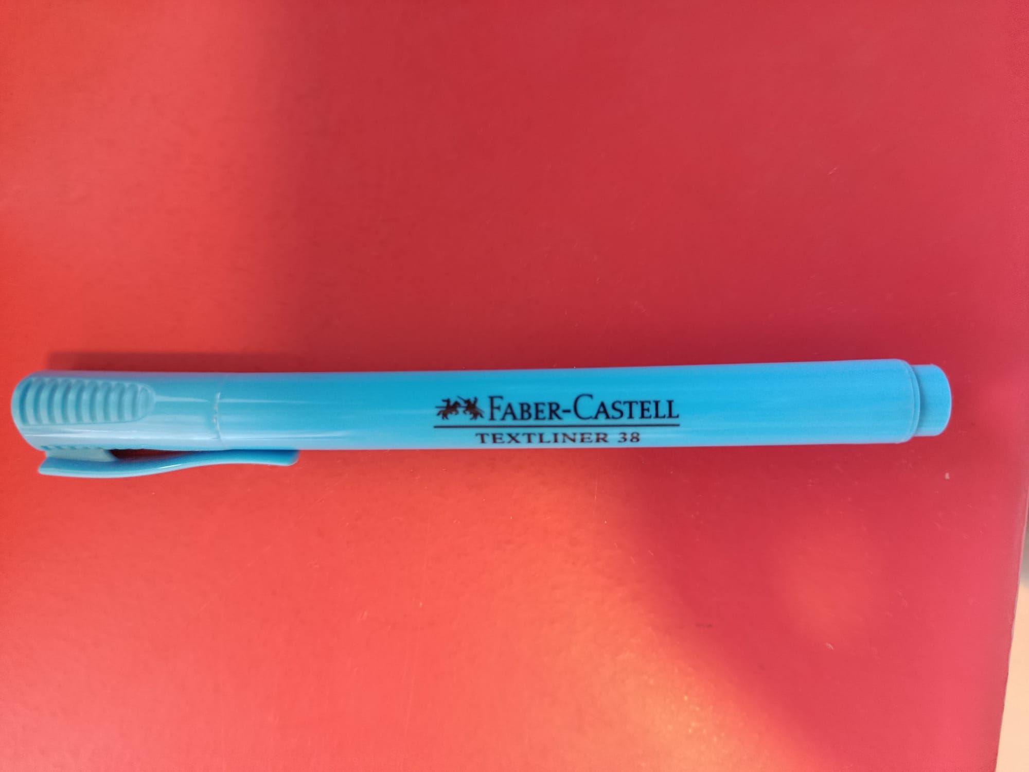 Subrayador azul Faber-Castell